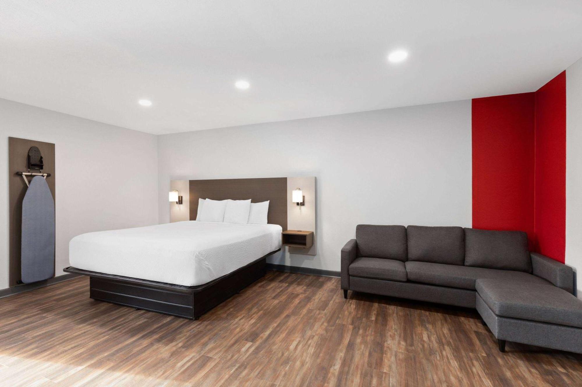 Hotel Ramada By Wyndham Bainbridge Esterno foto