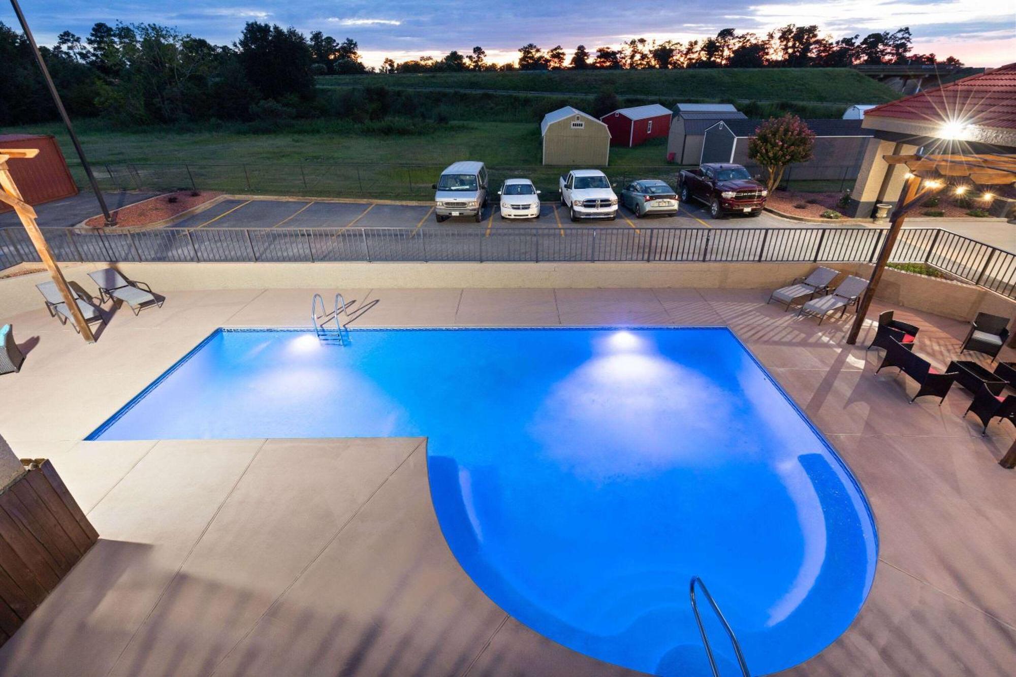 Hotel Ramada By Wyndham Bainbridge Esterno foto